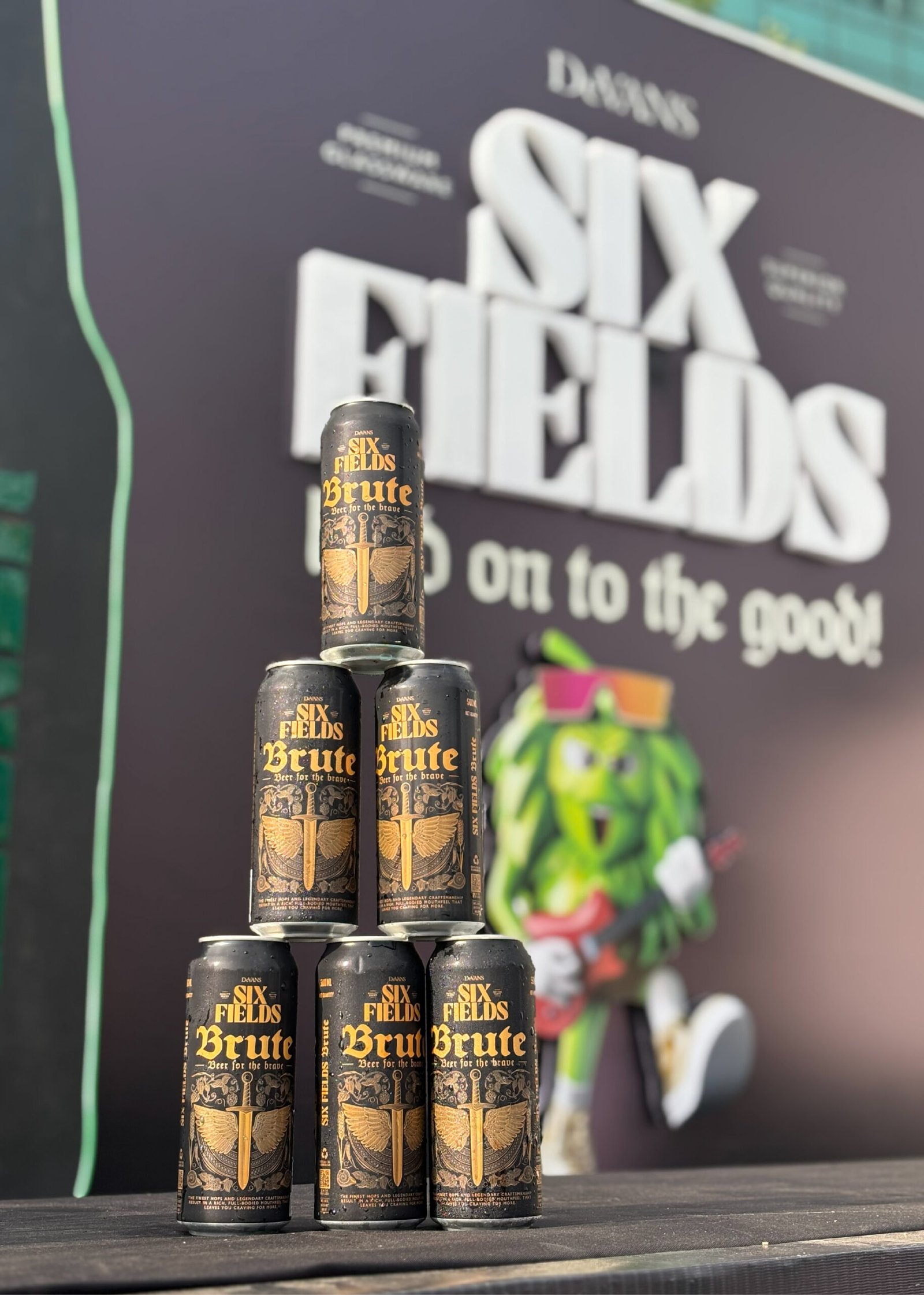 Six Fields, Enrique Iglesias, Mumbai